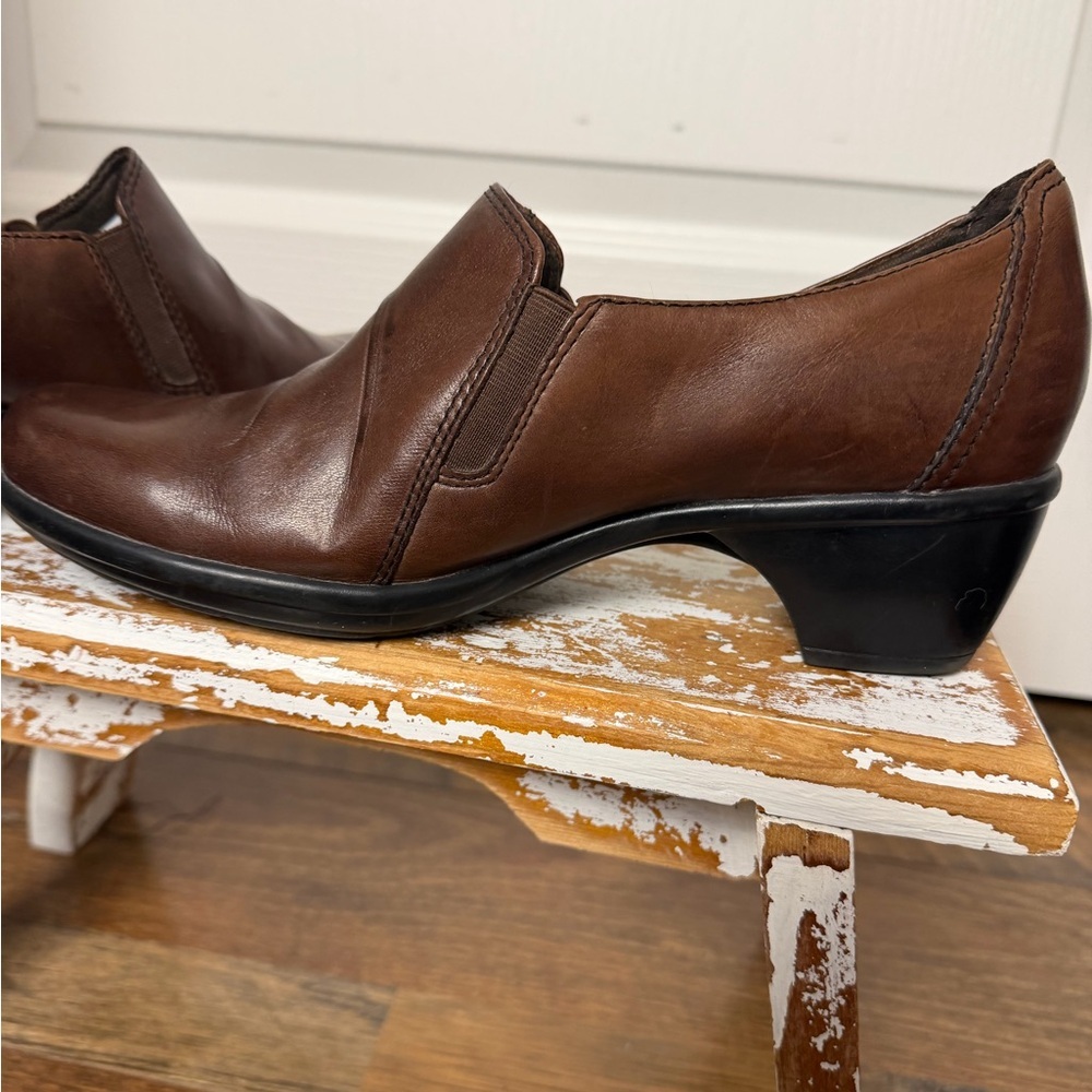 Clarks 89488 Women 8M Partridge Brown Leather Slip On Loafers mules Heels Shoes - Picture 5 of 8